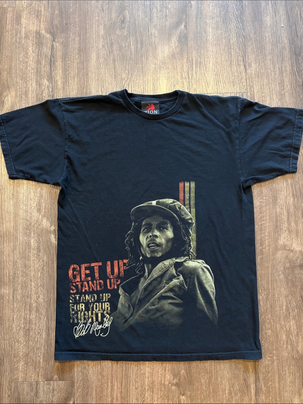 Bob Marley men’s medium T-shirt 3-D logo